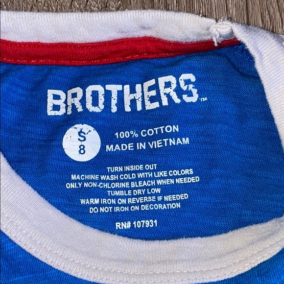 SOLD SOLD Brothers | graphic Tee Shirt. Size Small - Picture 5 of 5